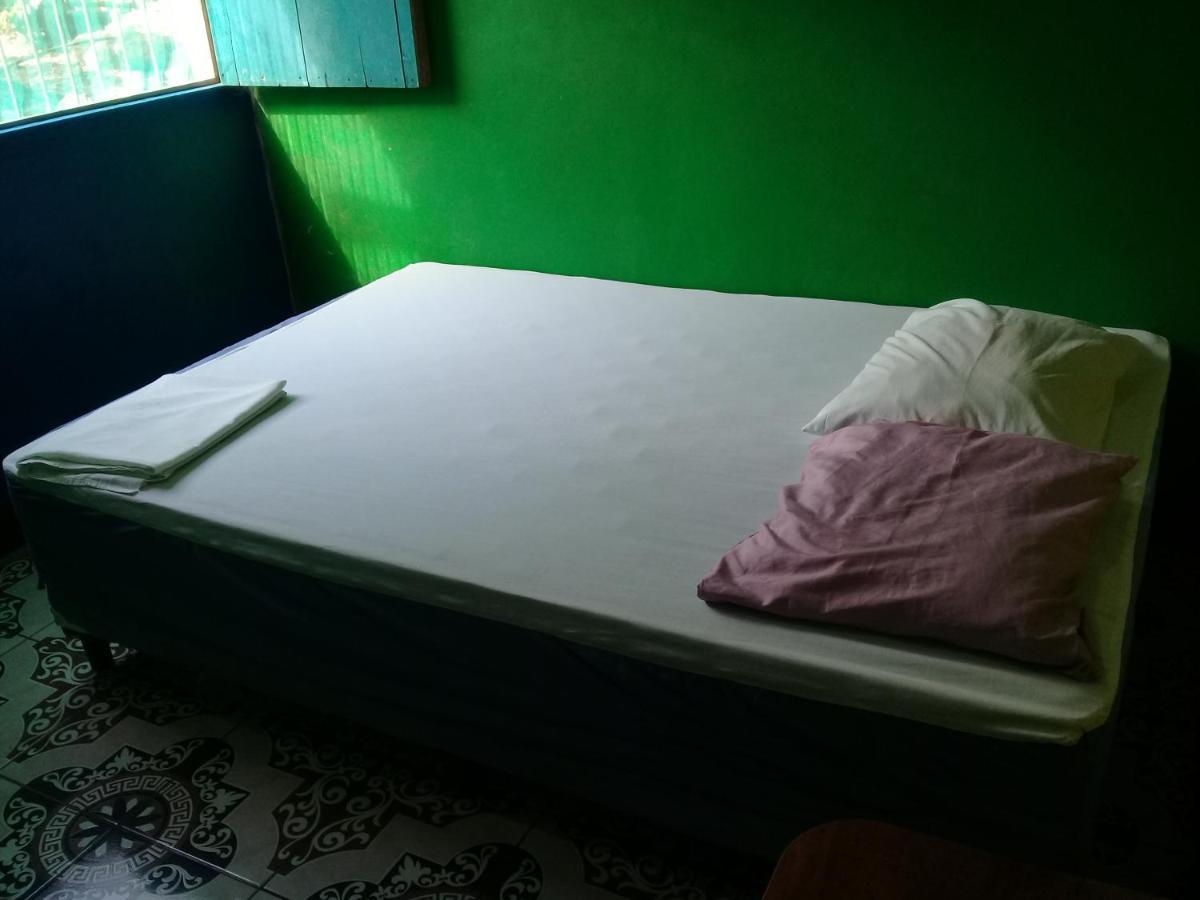 Hostal Maria リバス エクステリア 写真