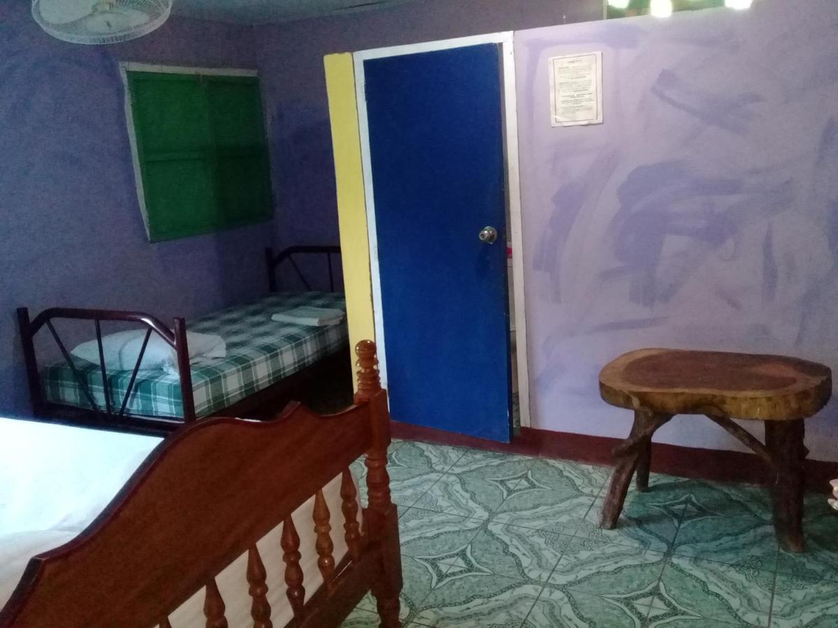 Hostal Maria リバス エクステリア 写真